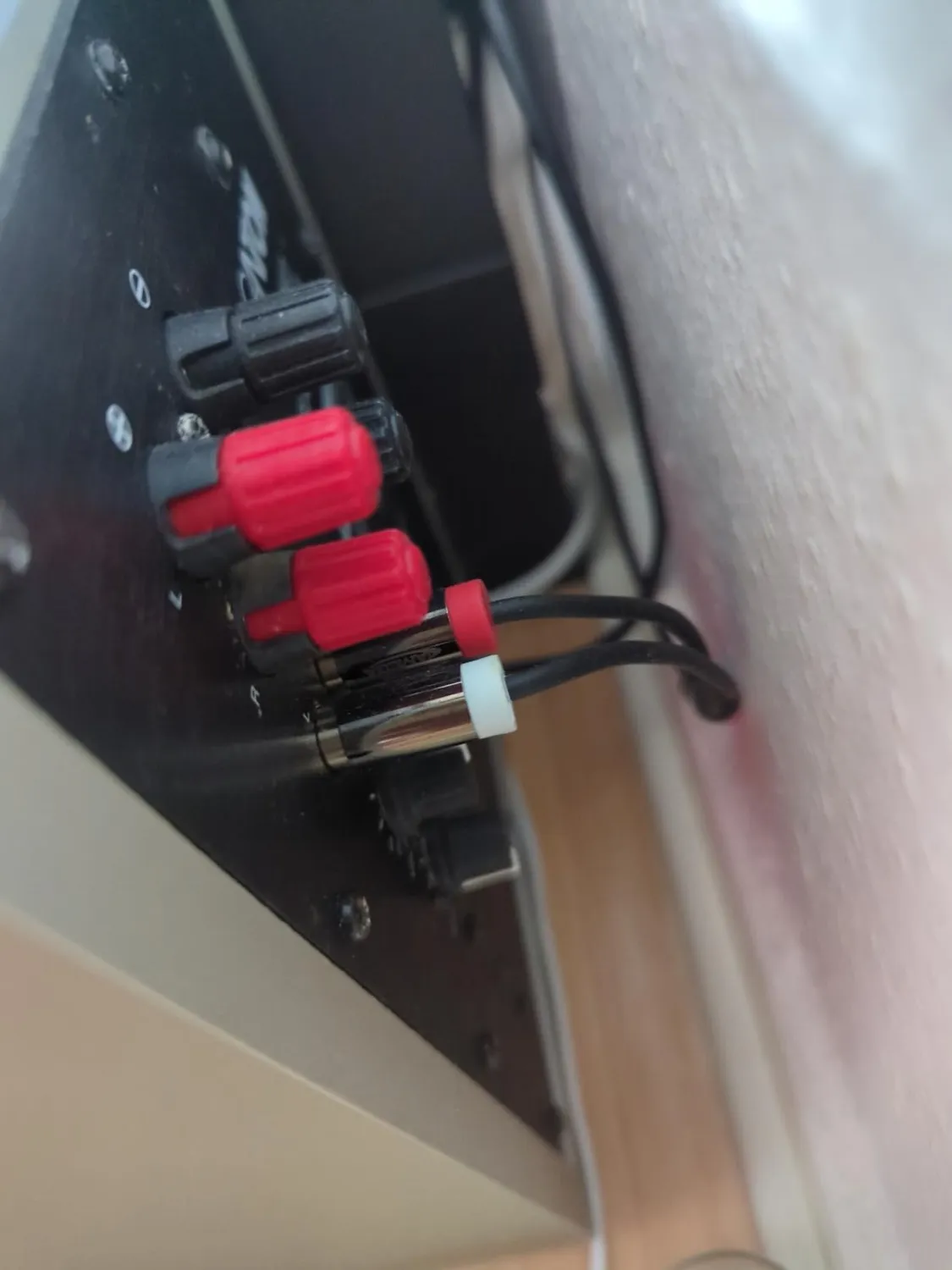 Jamega Cinch Y-Kabel 1 m Subwoofer vergoldet
