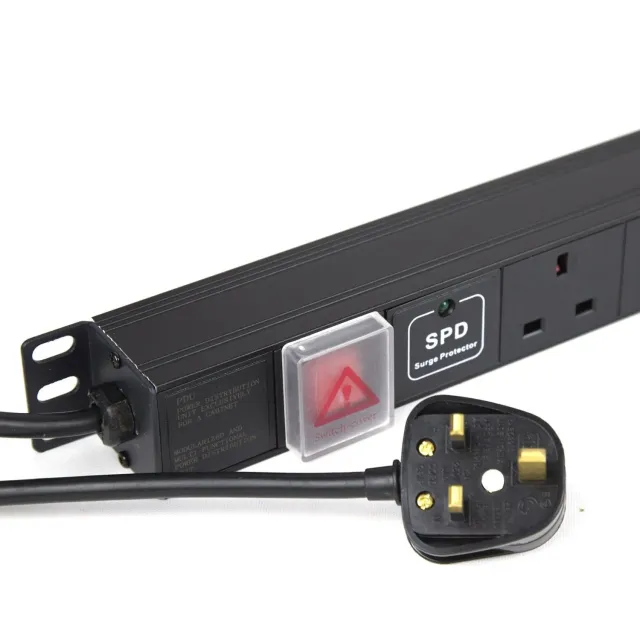 Kenable 12-fach Vertikal-Steckdosenleiste Rack 1,8 m Surge