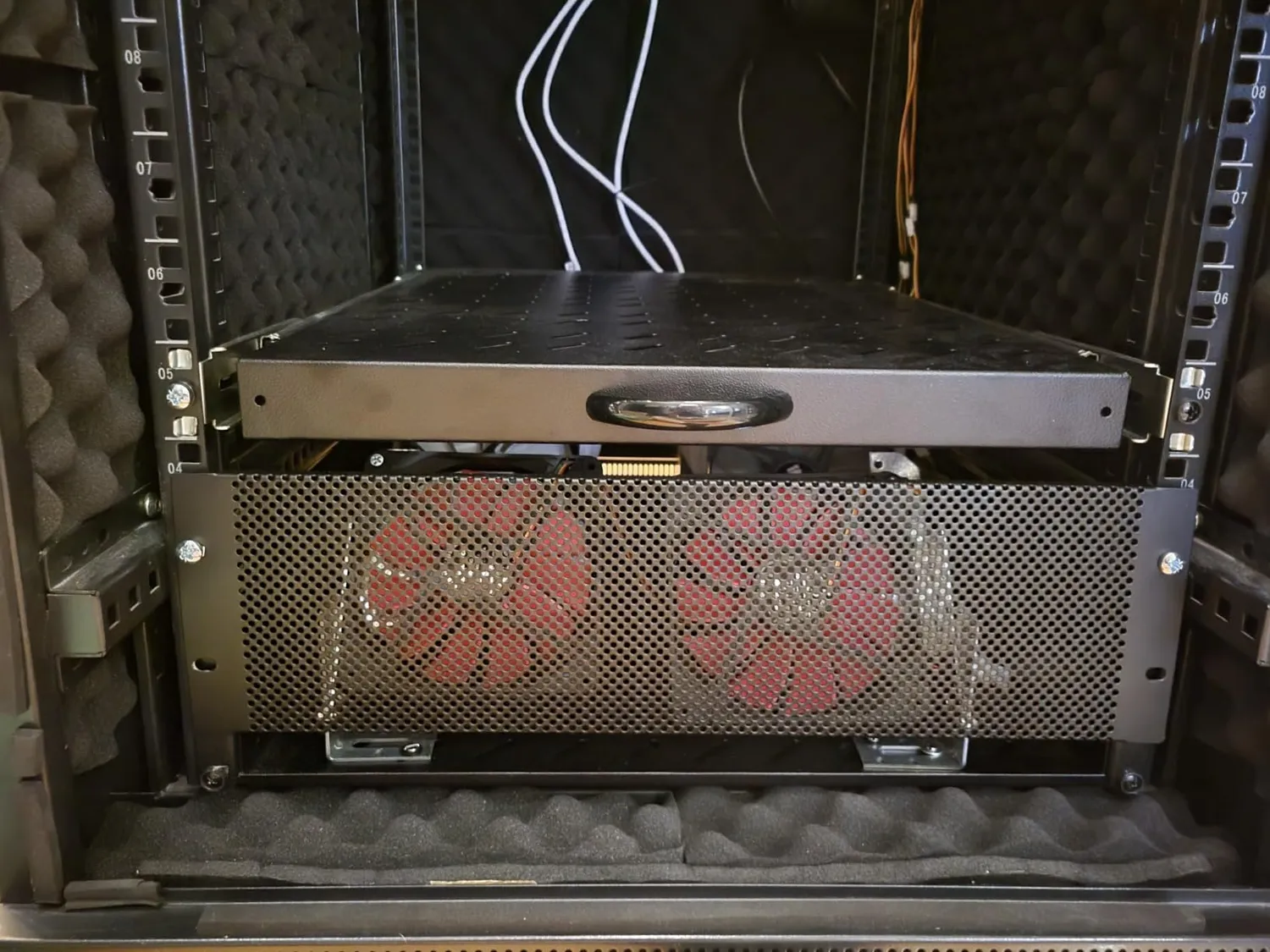 Kenable 19 Zoll Rack Blende 1U Mesh schwarz