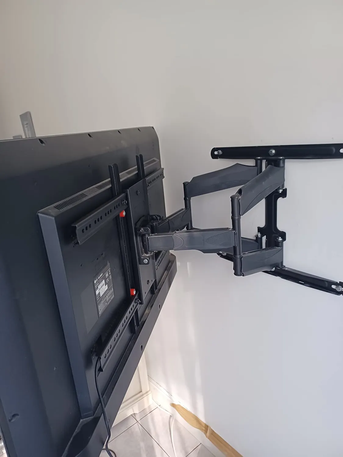 Poppstar TV Wandhalterung schwenkbar 32-55 Zoll 32kg