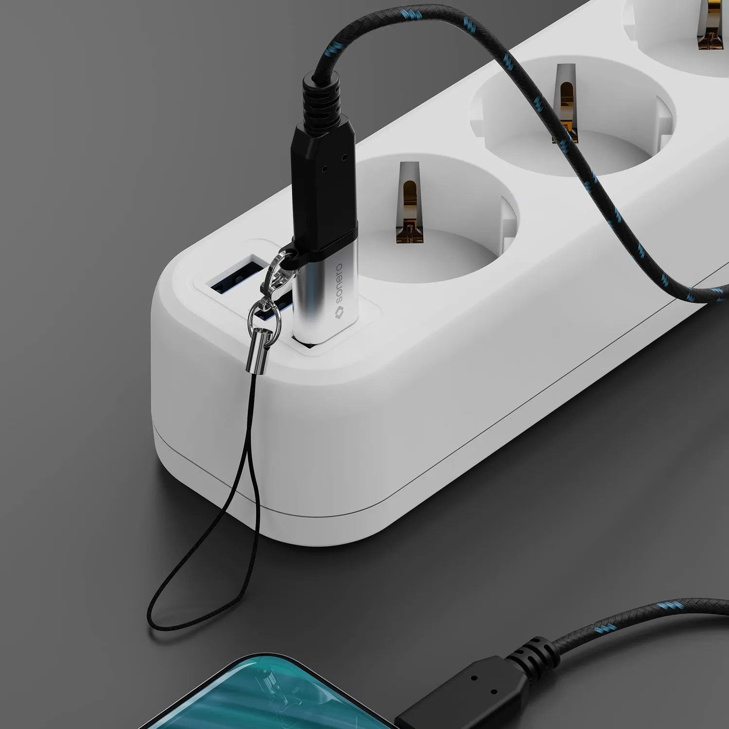 Sonero USB-A USB-C Adapter Aluminium 3A 15W