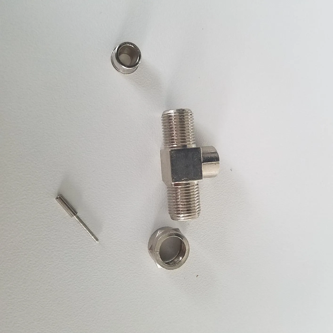 Poppstar SAT Verteiler T-Stück 2x F-Buchse Silber