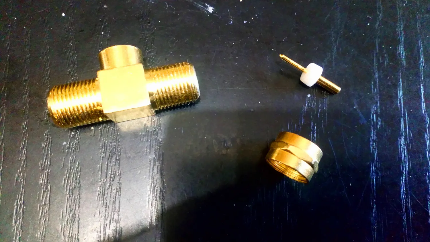 Poppstar SAT Verteiler T-Stück 2x F-Buchse Silber