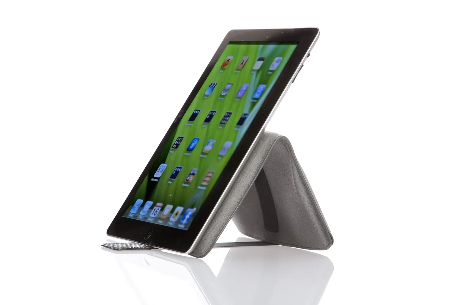 Poppstar Tablethülle 9,7 Zoll grau Mikrofaser Ständer