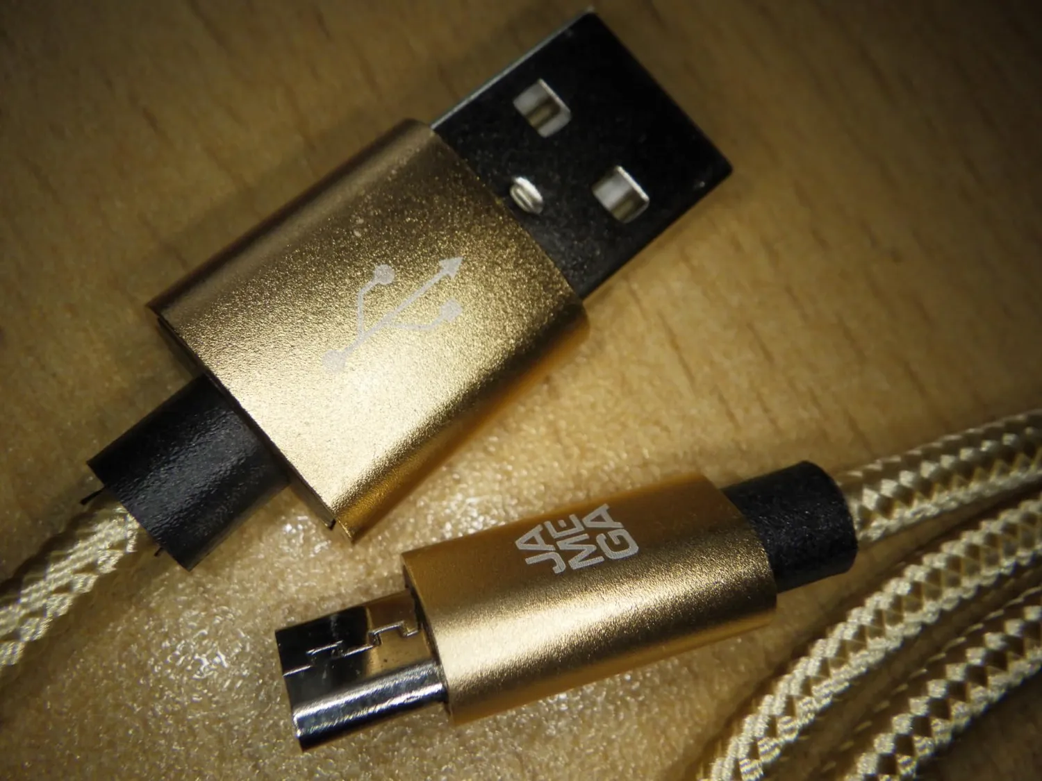 JAMEGA Premium Micro USB Kabel 0,5-3 m 4er Set rot