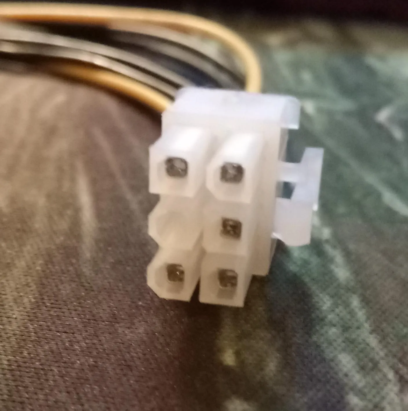 Poppstar PCIe Y-Stromkabel Molex auf 6-polig 15cm Grafikkarten