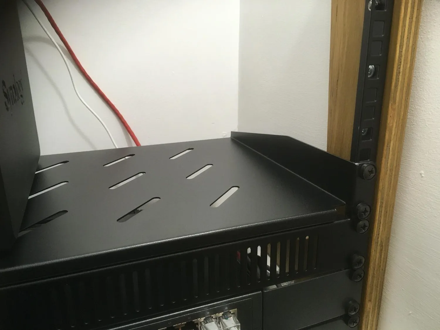 Kenable 1U 250mm Rackboden 19 Zoll Doppelpack schwarz