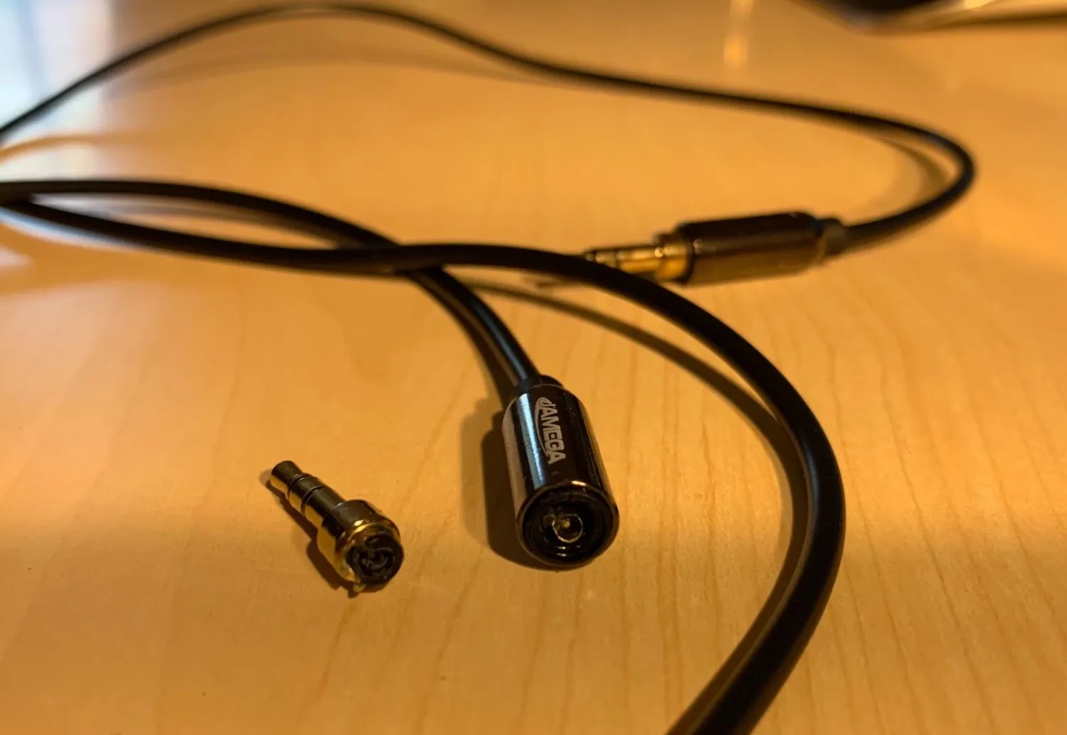 JAMEGA Aux Klinkenkabel 0,5m Schwarz Stereo 3,5mm