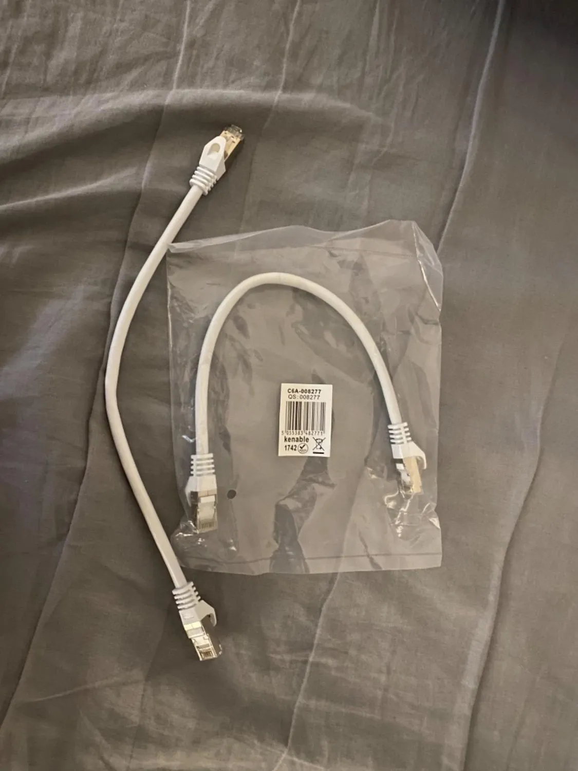 Kenable Cat6A Netzwerkkabel SSTP RJ45 10 m weiß